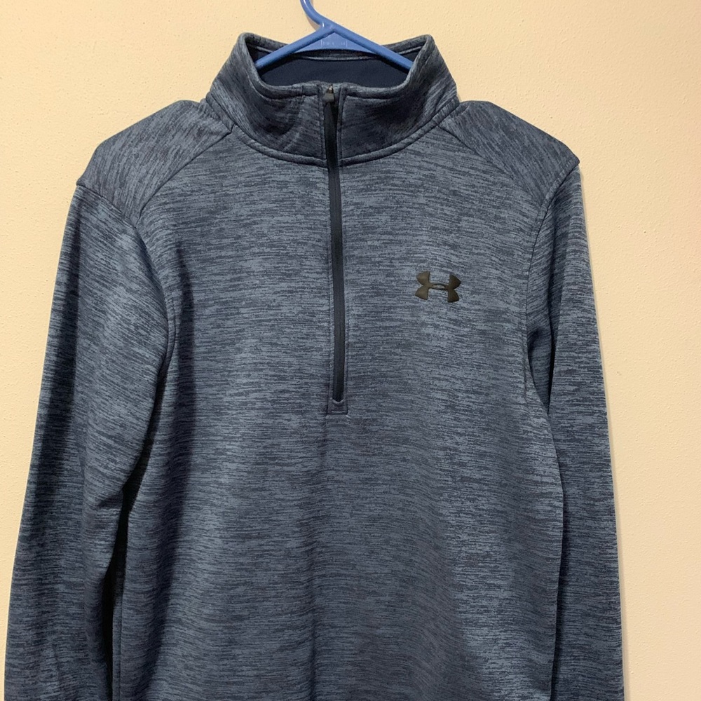 Men’s Under Armor long sleeve collared pullover